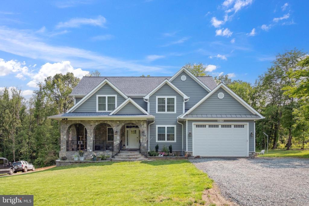 8019 SHIPMADILLY LN, WARRENTON, Virginia 20186, 7 Bedrooms Bedrooms, ,6 BathroomsBathrooms,Residential,8019 SHIPMADILLY LN,VAFQ2016886 MLS # VAFQ2016886