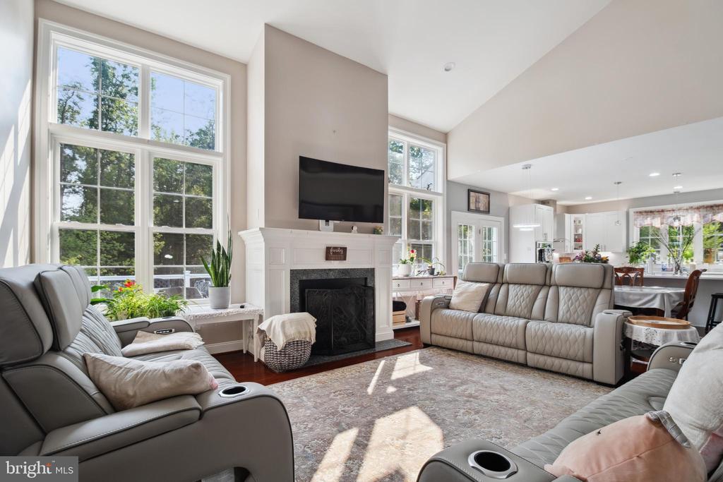 8019 SHIPMADILLY LN, WARRENTON, Virginia 20186, 7 Bedrooms Bedrooms, ,6 BathroomsBathrooms,Residential,8019 SHIPMADILLY LN,VAFQ2016886 MLS # VAFQ2016886