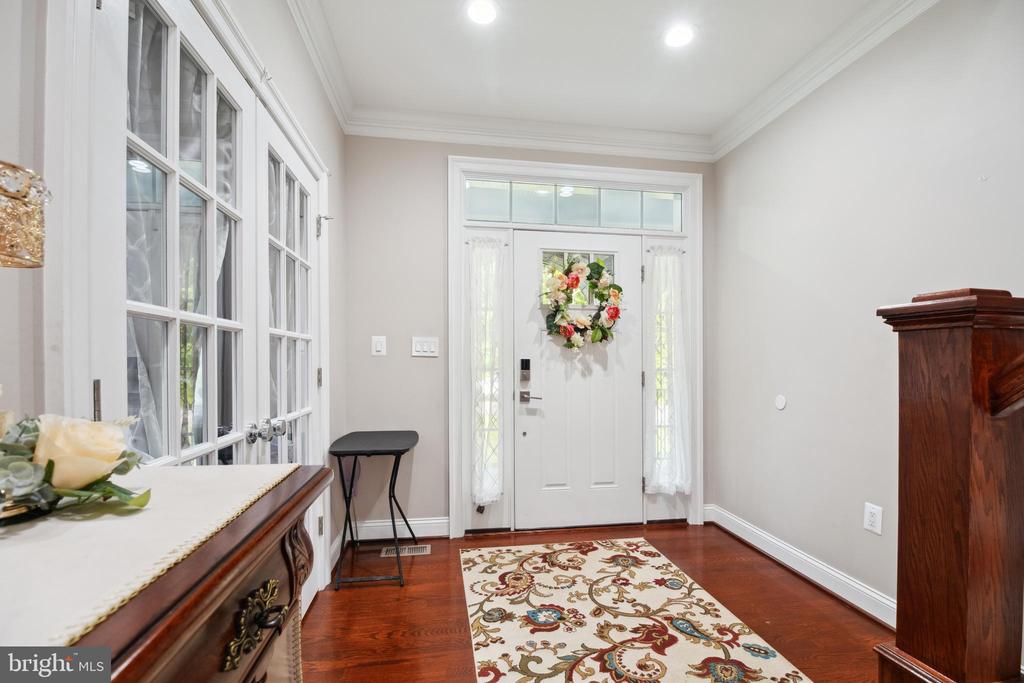 8019 SHIPMADILLY LN, WARRENTON, Virginia 20186, 7 Bedrooms Bedrooms, ,6 BathroomsBathrooms,Residential,8019 SHIPMADILLY LN,VAFQ2016886 MLS # VAFQ2016886