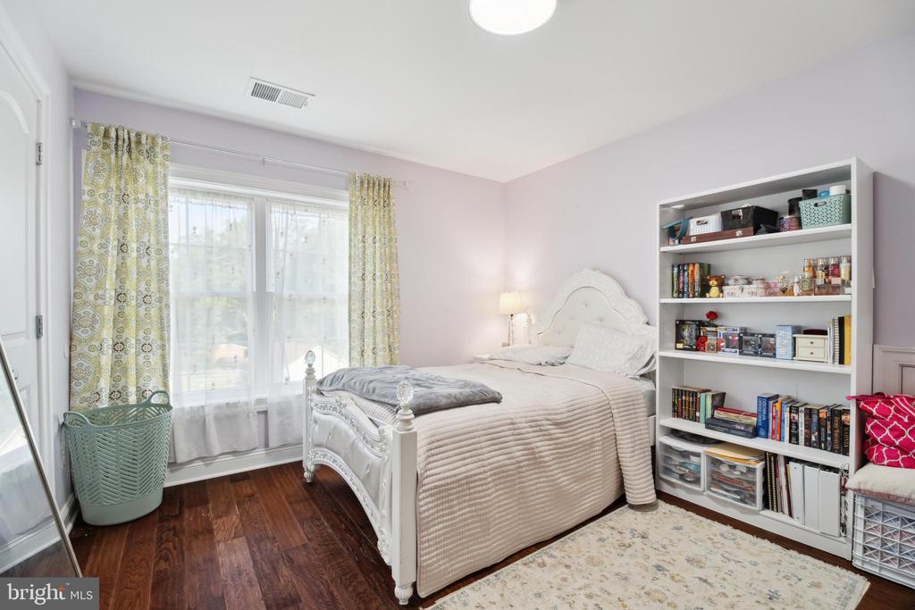 8019 SHIPMADILLY LN, WARRENTON, Virginia 20186, 7 Bedrooms Bedrooms, ,6 BathroomsBathrooms,Residential,8019 SHIPMADILLY LN,VAFQ2016886 MLS # VAFQ2016886