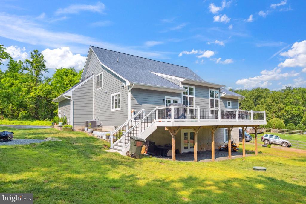 8019 SHIPMADILLY LN, WARRENTON, Virginia 20186, 7 Bedrooms Bedrooms, ,6 BathroomsBathrooms,Residential,8019 SHIPMADILLY LN,VAFQ2016886 MLS # VAFQ2016886