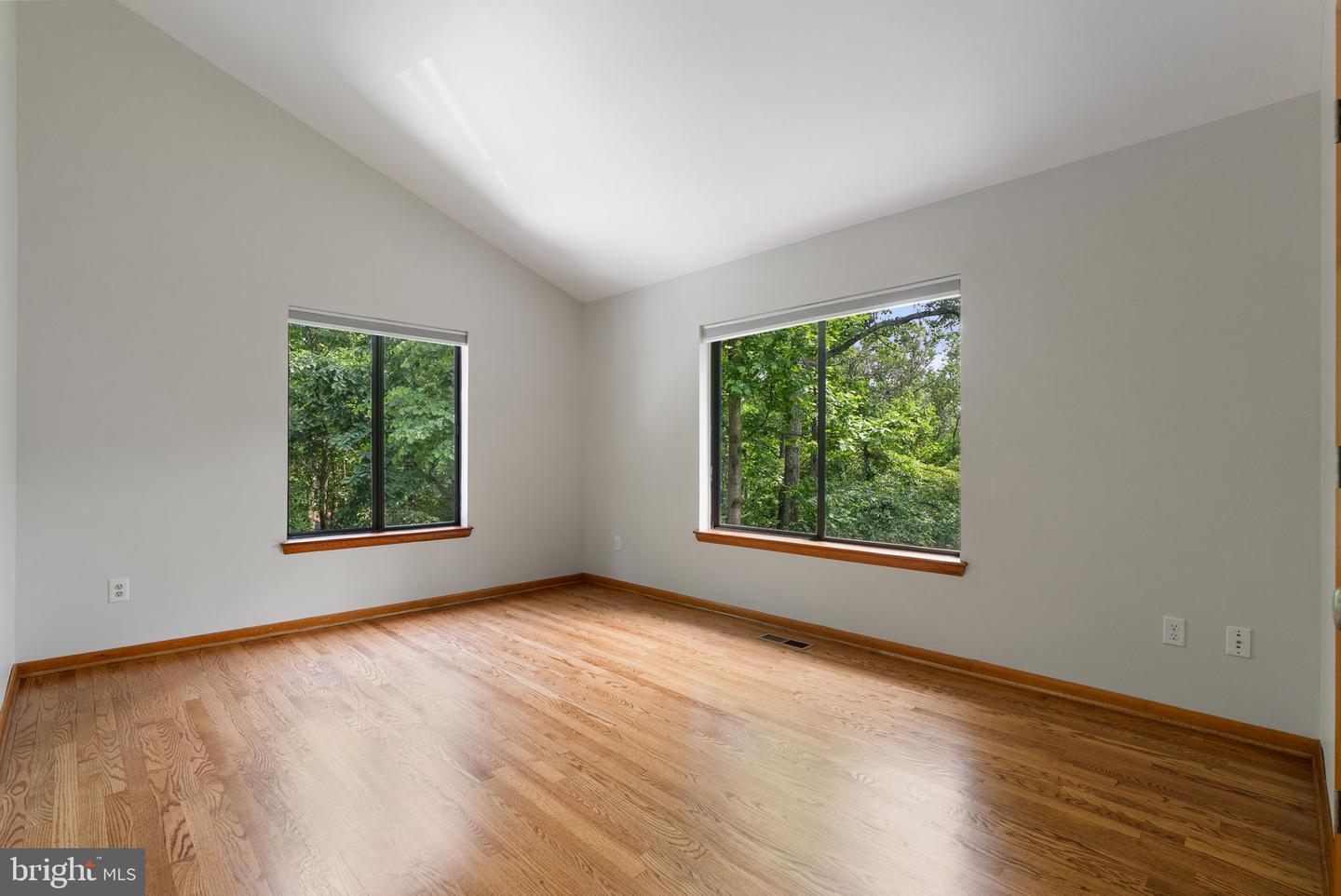 39368 LONGHILL LN, ALDIE, Virginia 20105, 4 Bedrooms Bedrooms, ,3 BathroomsBathrooms,Residential,For sale,39368 LONGHILL LN,VALO2092688 MLS # VALO2092688