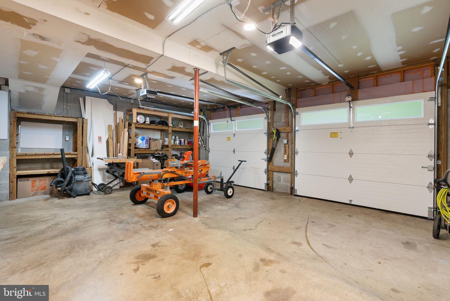 39368 LONGHILL LN, ALDIE, Virginia 20105, 4 Bedrooms Bedrooms, ,3 BathroomsBathrooms,Residential,For sale,39368 LONGHILL LN,VALO2092688 MLS # VALO2092688