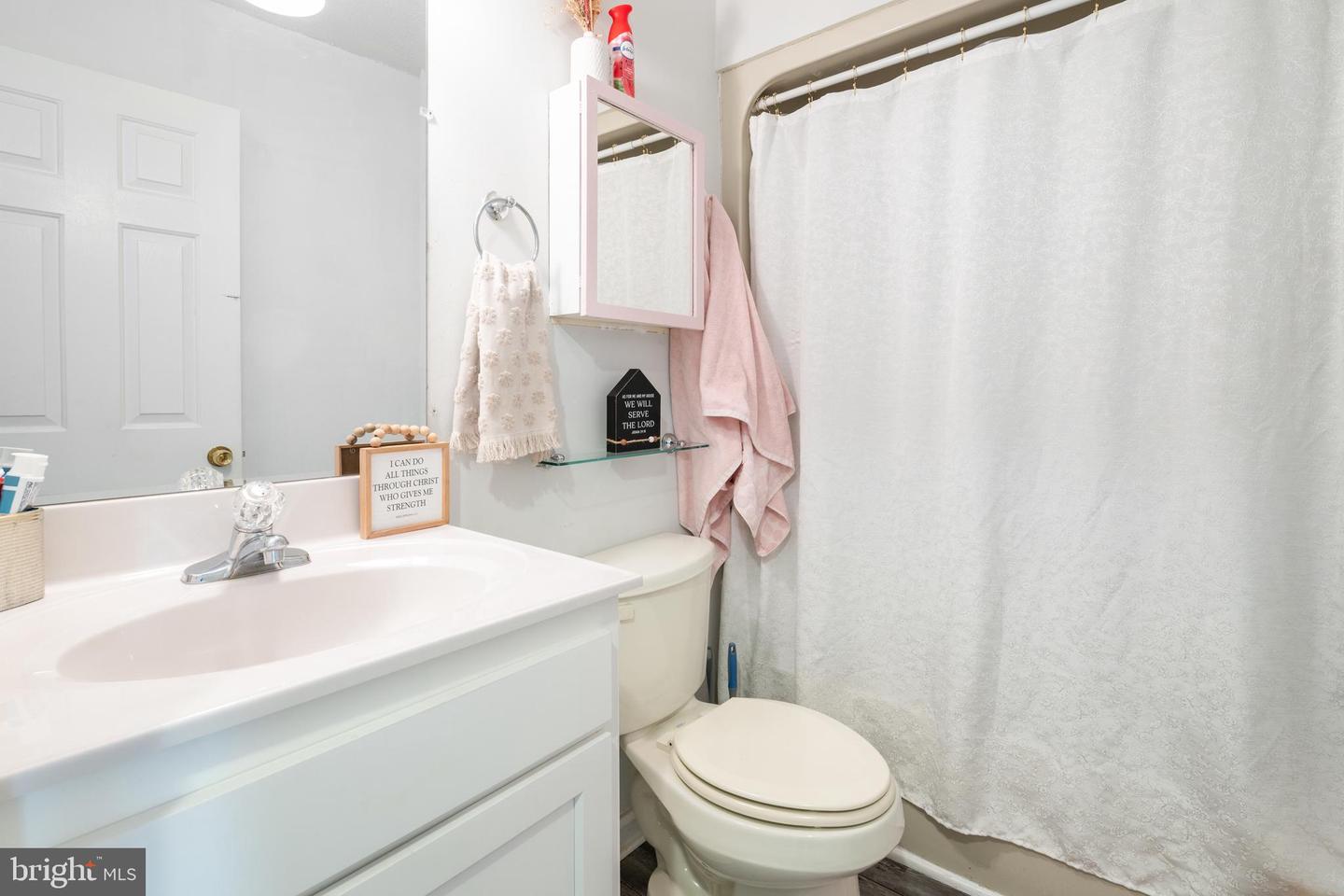 301 CHARLES ST, GORDONSVILLE, Virginia 22942, 3 Bedrooms Bedrooms, ,2 BathroomsBathrooms,Residential,For sale,301 CHARLES ST,VAOR2009308 MLS # VAOR2009308