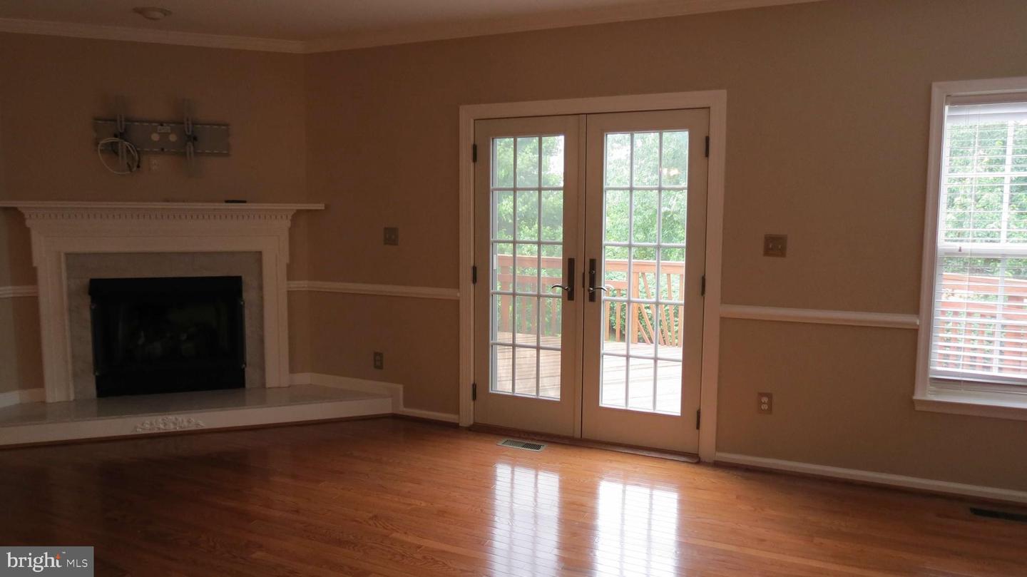 13137 ASHNUT LN, HERNDON, Virginia 20171, 3 Bedrooms Bedrooms, ,2 BathroomsBathrooms,Residential,For sale,13137 ASHNUT LN,VAFX2233296 MLS # VAFX2233296