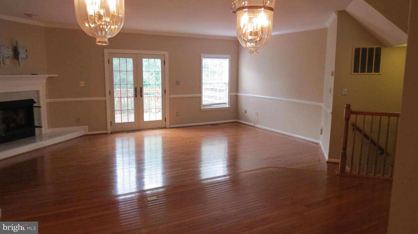 13137 ASHNUT LN, HERNDON, Virginia 20171, 3 Bedrooms Bedrooms, ,2 BathroomsBathrooms,Residential,For sale,13137 ASHNUT LN,VAFX2233296 MLS # VAFX2233296