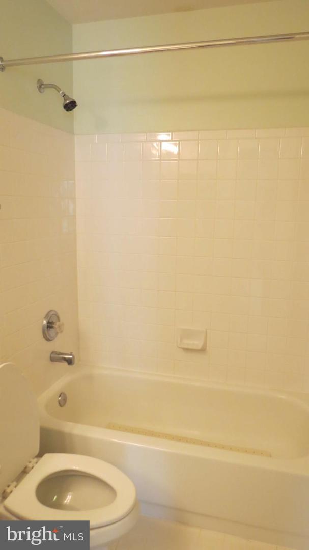 13137 ASHNUT LN, HERNDON, Virginia 20171, 3 Bedrooms Bedrooms, ,2 BathroomsBathrooms,Residential,For sale,13137 ASHNUT LN,VAFX2233296 MLS # VAFX2233296
