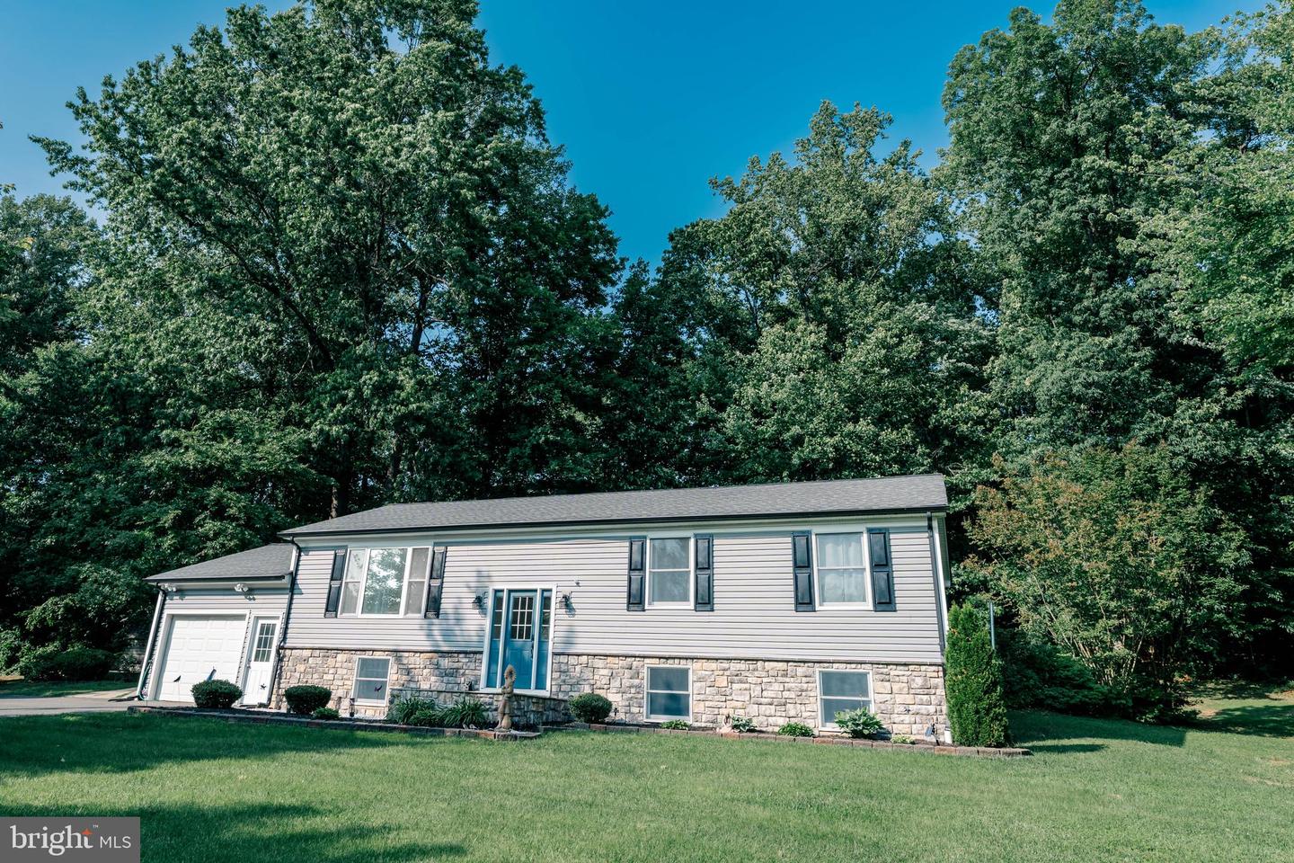97 WINDING CREEK RD, STAFFORD, Virginia 22554, 3 Bedrooms Bedrooms, ,3 BathroomsBathrooms,Residential,For sale,97 WINDING CREEK RD,VAST2037768 MLS # VAST2037768