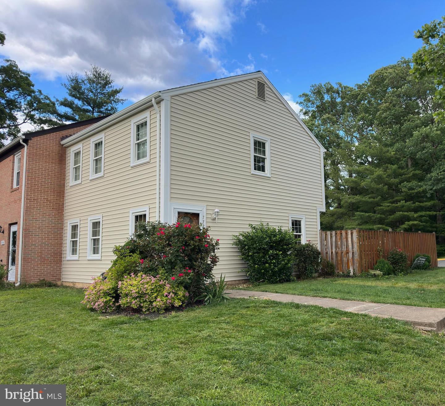 7726 MATISSE WAY, SPRINGFIELD, Virginia 22153, 3 Bedrooms Bedrooms, ,2 BathroomsBathrooms,Residential,For sale,7726 MATISSE WAY,VAFX2233716 MLS # VAFX2233716
