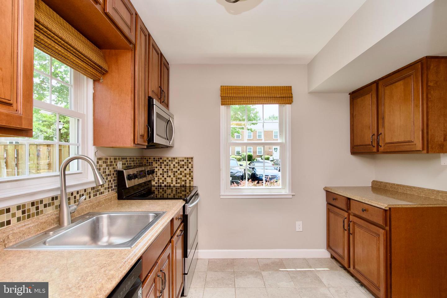 7726 MATISSE WAY, SPRINGFIELD, Virginia 22153, 3 Bedrooms Bedrooms, ,2 BathroomsBathrooms,Residential,For sale,7726 MATISSE WAY,VAFX2233716 MLS # VAFX2233716