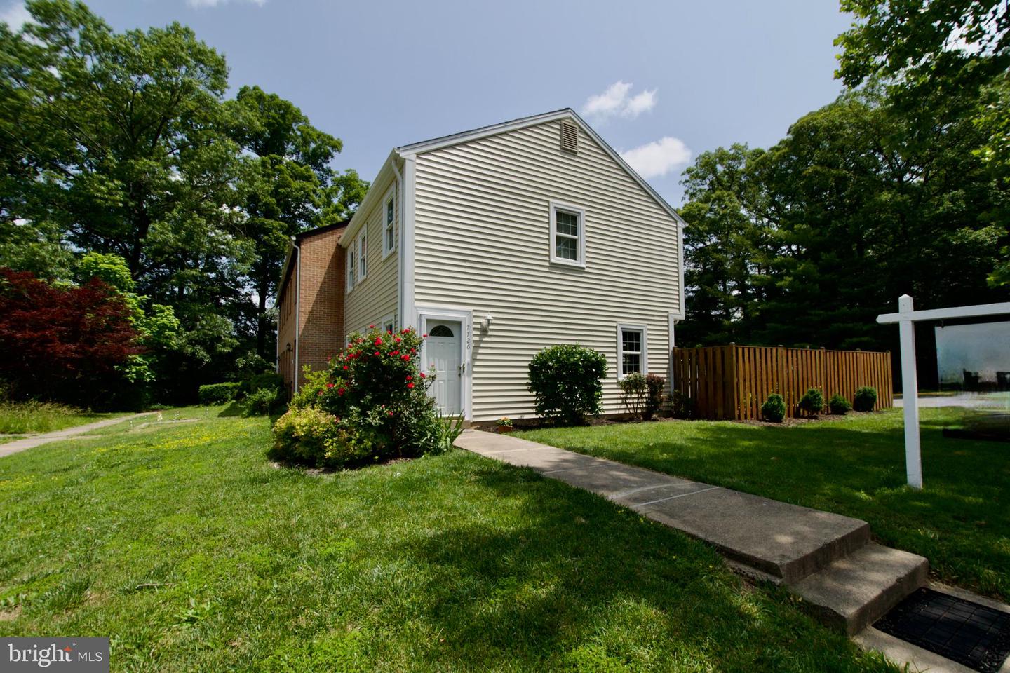 7726 MATISSE WAY, SPRINGFIELD, Virginia 22153, 3 Bedrooms Bedrooms, ,2 BathroomsBathrooms,Residential,For sale,7726 MATISSE WAY,VAFX2233716 MLS # VAFX2233716