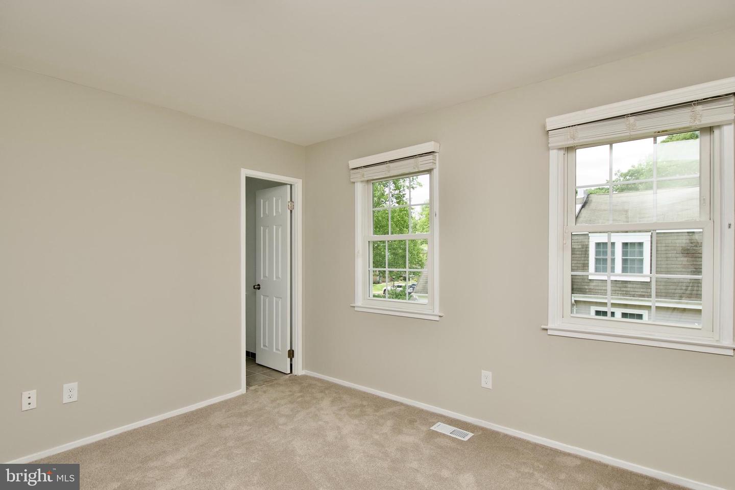 7726 MATISSE WAY, SPRINGFIELD, Virginia 22153, 3 Bedrooms Bedrooms, ,2 BathroomsBathrooms,Residential,For sale,7726 MATISSE WAY,VAFX2233716 MLS # VAFX2233716
