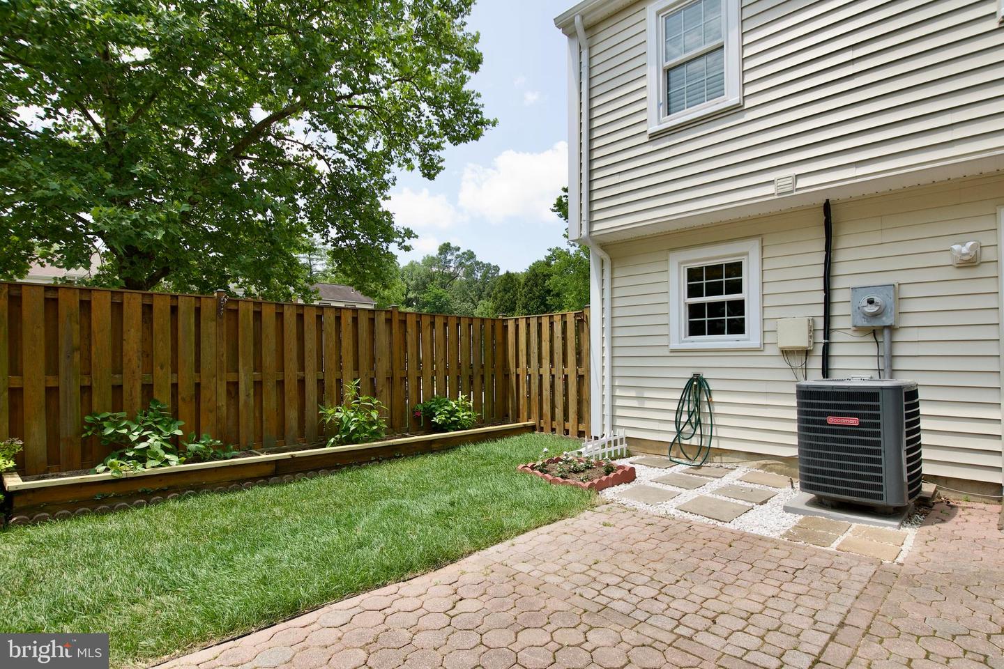 7726 MATISSE WAY, SPRINGFIELD, Virginia 22153, 3 Bedrooms Bedrooms, ,2 BathroomsBathrooms,Residential,For sale,7726 MATISSE WAY,VAFX2233716 MLS # VAFX2233716