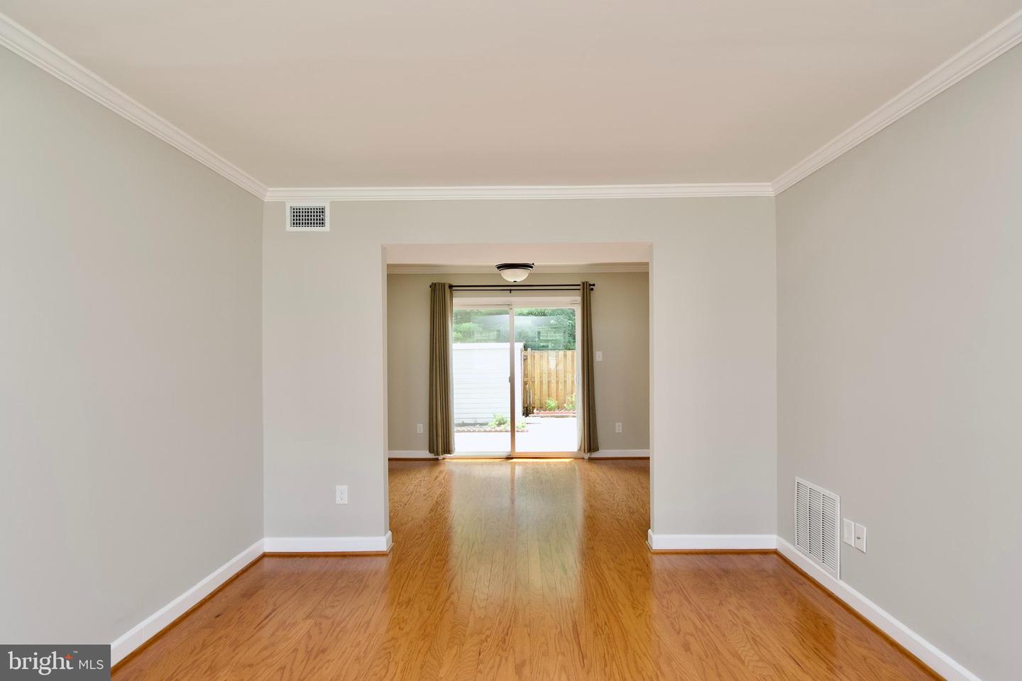 7726 MATISSE WAY, SPRINGFIELD, Virginia 22153, 3 Bedrooms Bedrooms, ,2 BathroomsBathrooms,Residential,For sale,7726 MATISSE WAY,VAFX2233716 MLS # VAFX2233716