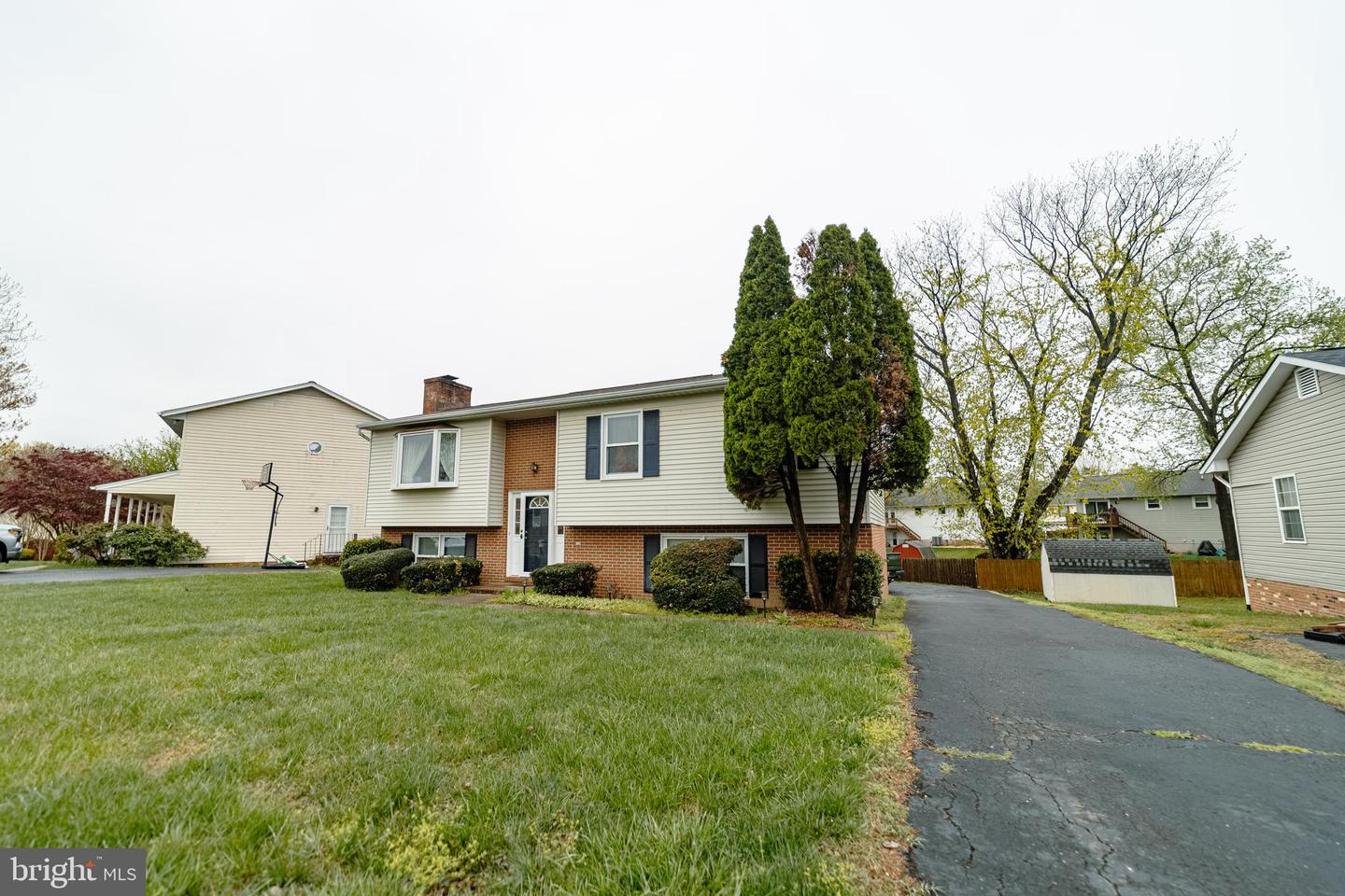 802 SHAMROCK DR, FREDERICKSBURG, Virginia 22407, 3 Bedrooms Bedrooms, ,1 BathroomBathrooms,Residential,For sale,802 SHAMROCK DR,VASP2032200 MLS # VASP2032200