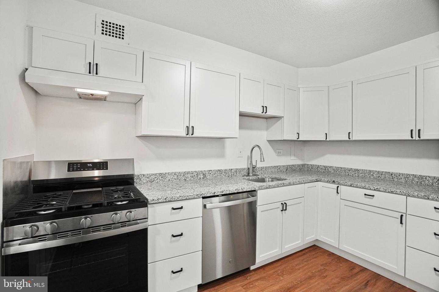 700 7TH ST SW #707, WASHINGTON, District Of Columbia 20024, 2 Bedrooms Bedrooms, ,1 BathroomBathrooms,Residential,For sale,700 7TH ST SW #707,DCDC2195352 MLS # DCDC2195352