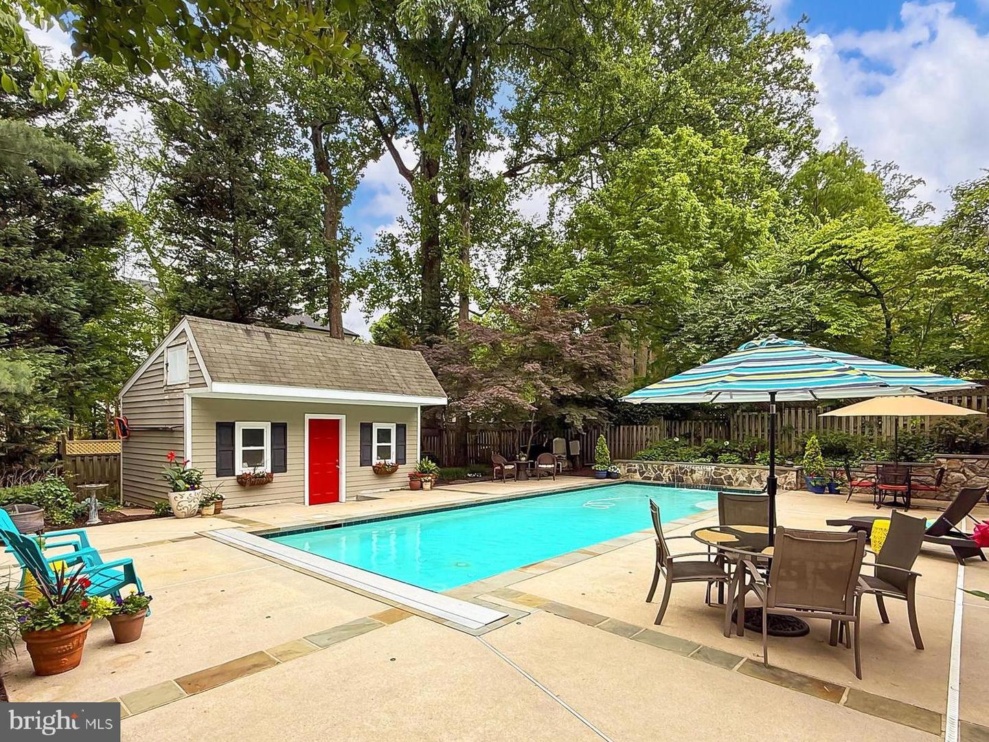 7221 TIMBER LN, FALLS CHURCH, Virginia 22046, 6 Bedrooms Bedrooms, ,4 BathroomsBathrooms,Residential,For sale,7221 TIMBER LN,VAFX2233936 MLS # VAFX2233936