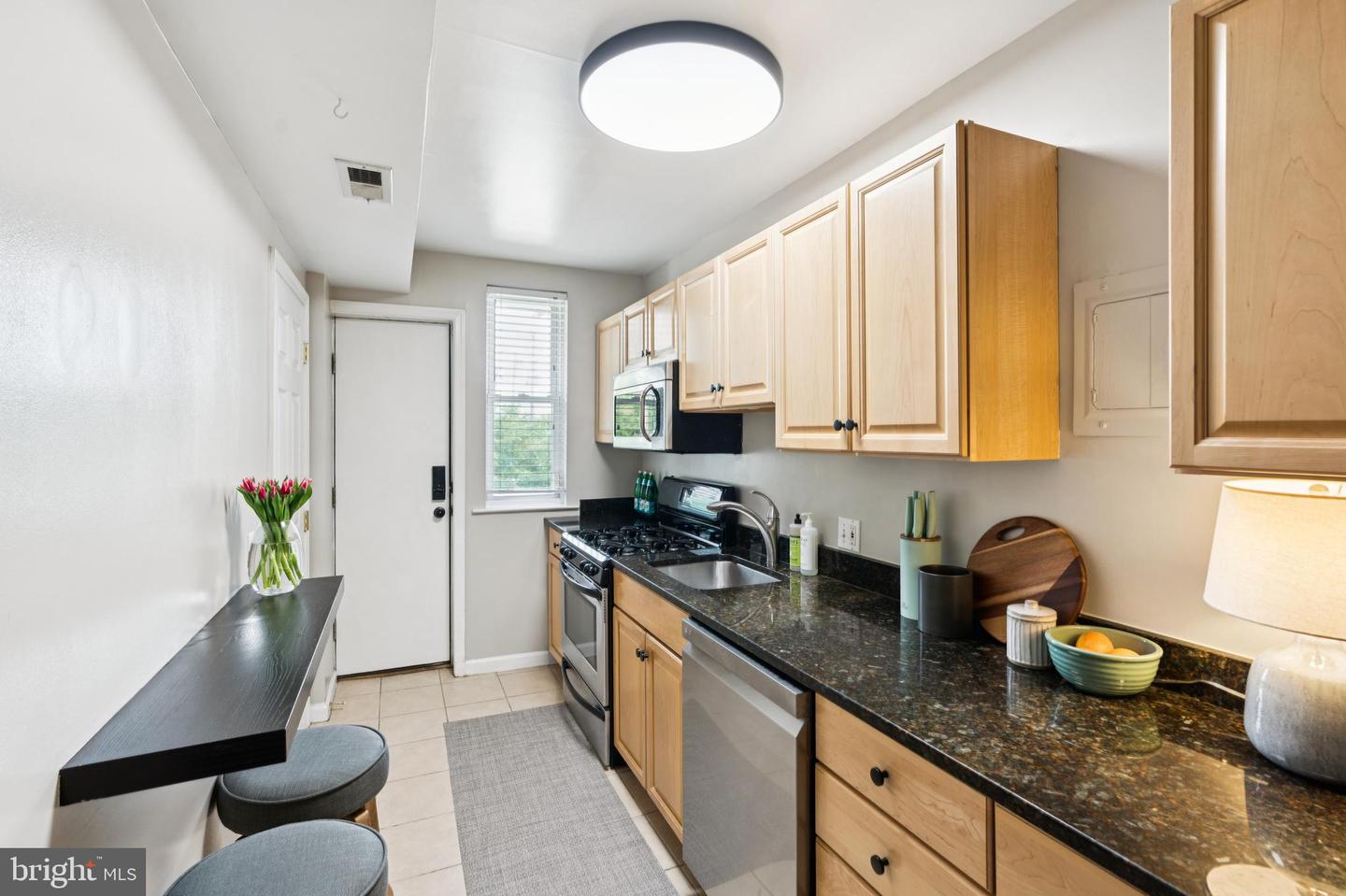 401 DOUGLAS ST NE #B, WASHINGTON, District Of Columbia 20017, 1 Bedroom Bedrooms, 4 Rooms Rooms,1 BathroomBathrooms,Residential,For sale,401 DOUGLAS ST NE #B,DCDC2195568 MLS # DCDC2195568