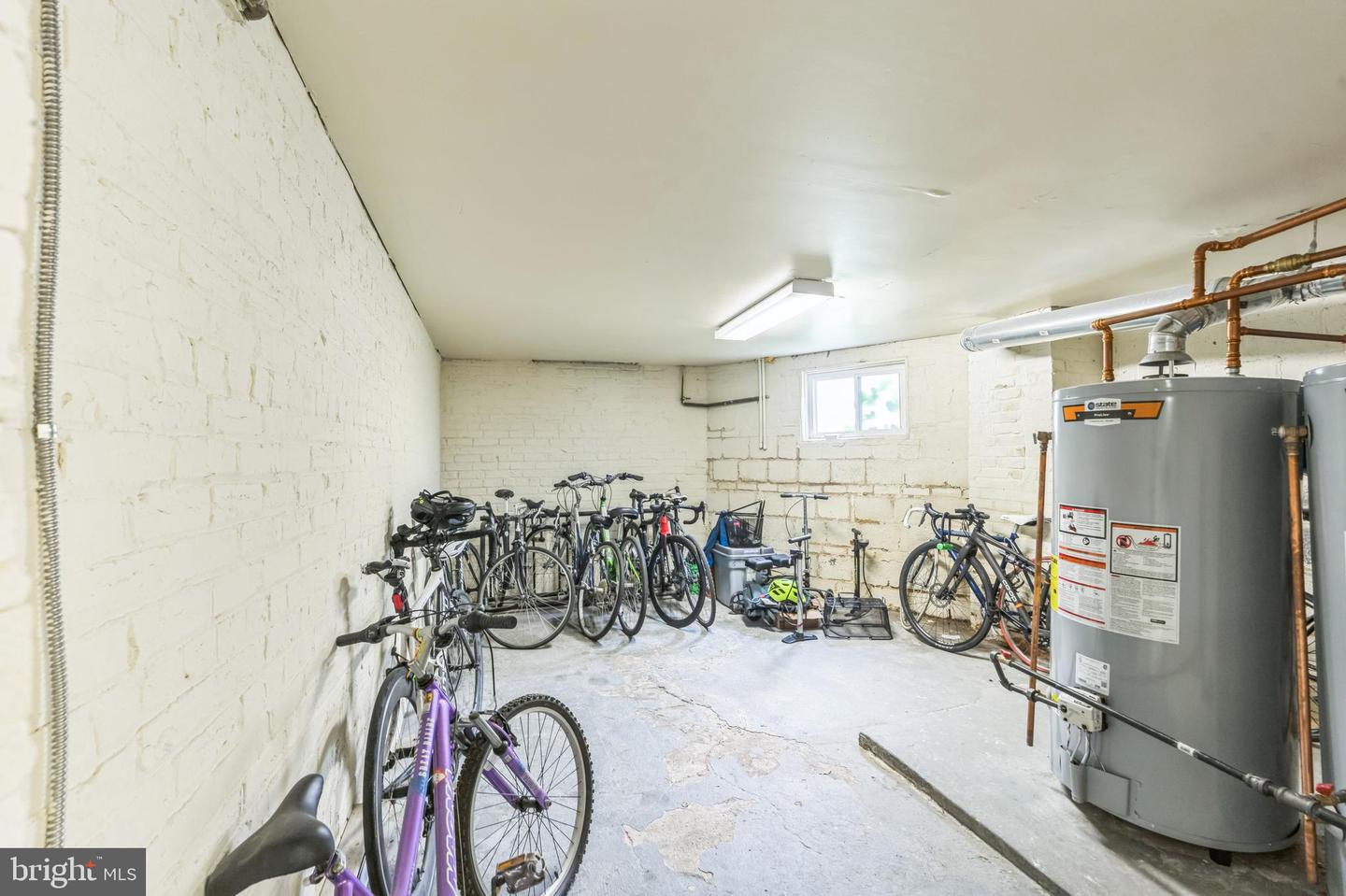 401 DOUGLAS ST NE #B, WASHINGTON, District Of Columbia 20017, 1 Bedroom Bedrooms, 4 Rooms Rooms,1 BathroomBathrooms,Residential,For sale,401 DOUGLAS ST NE #B,DCDC2195568 MLS # DCDC2195568