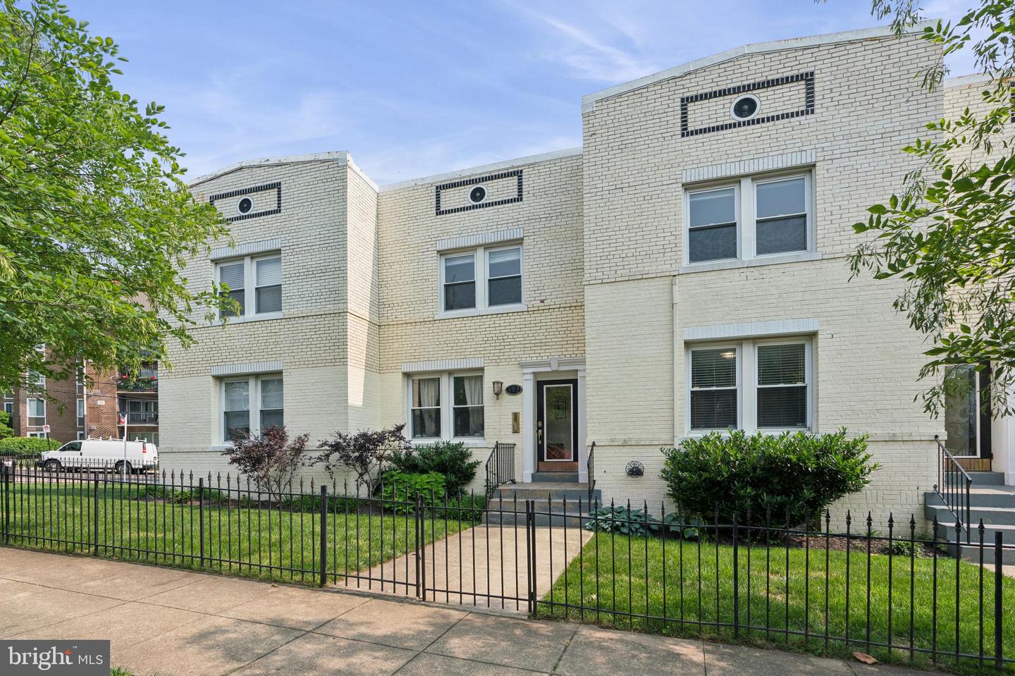 401 DOUGLAS ST NE #B, WASHINGTON, District Of Columbia 20017, 1 Bedroom Bedrooms, 4 Rooms Rooms,1 BathroomBathrooms,Residential,For sale,401 DOUGLAS ST NE #B,DCDC2195568 MLS # DCDC2195568