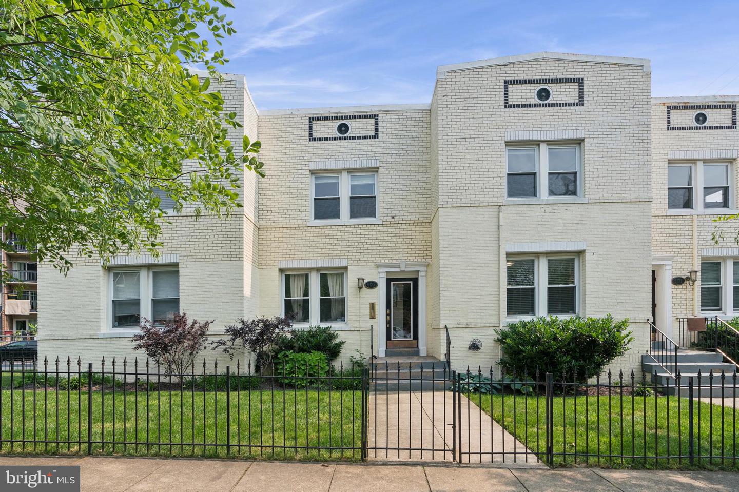 401 DOUGLAS ST NE #B, WASHINGTON, District Of Columbia 20017, 1 Bedroom Bedrooms, 4 Rooms Rooms,1 BathroomBathrooms,Residential,For sale,401 DOUGLAS ST NE #B,DCDC2195568 MLS # DCDC2195568