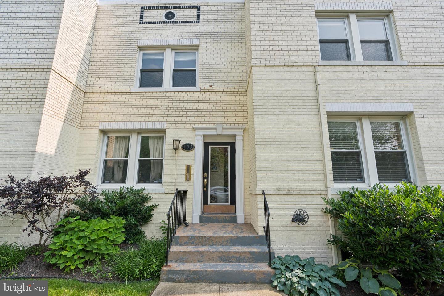 401 DOUGLAS ST NE #B, WASHINGTON, District Of Columbia 20017, 1 Bedroom Bedrooms, 4 Rooms Rooms,1 BathroomBathrooms,Residential,For sale,401 DOUGLAS ST NE #B,DCDC2195568 MLS # DCDC2195568