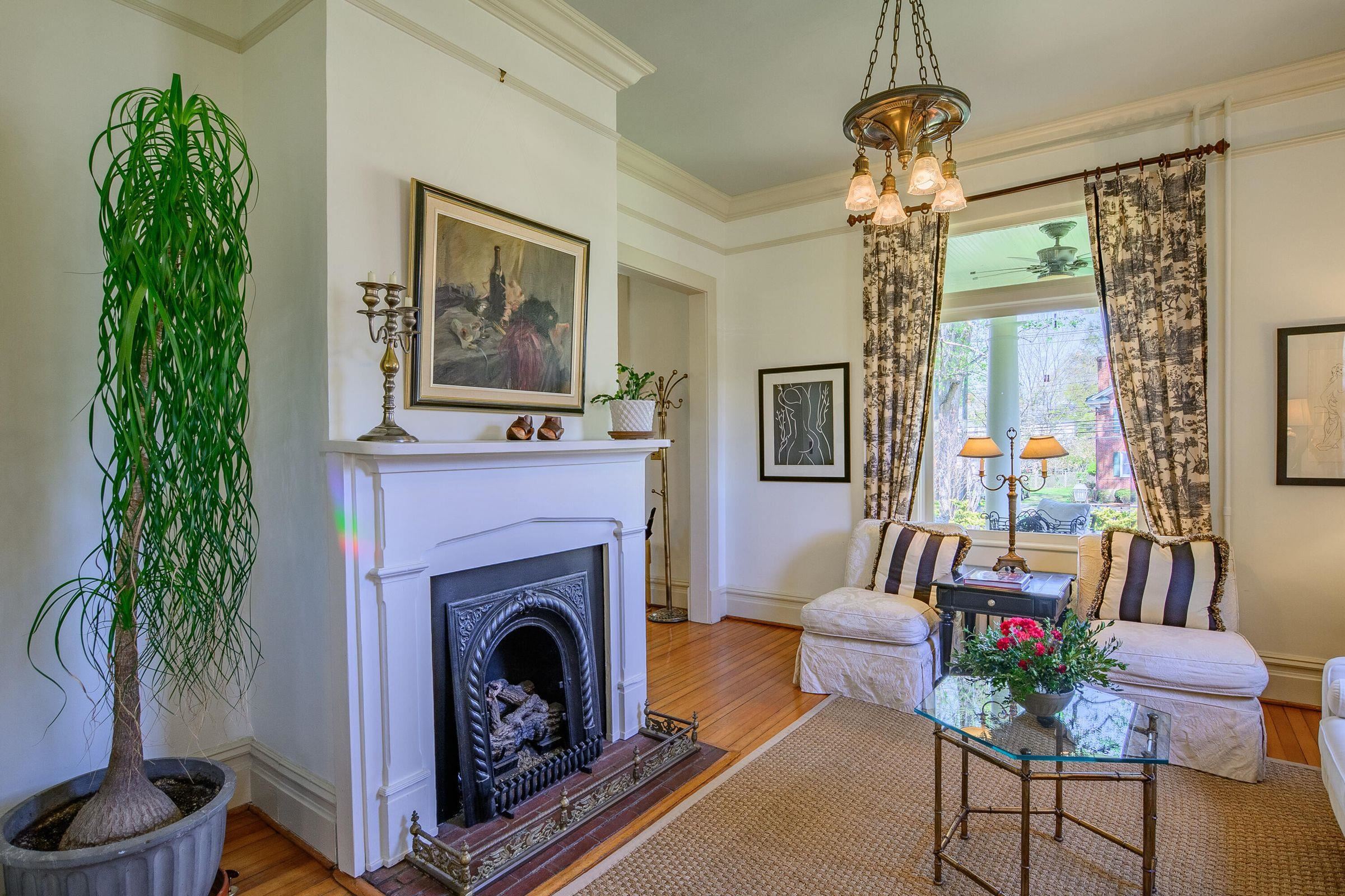 Relax with a glass of wine in front of the fireplace on cold nights.