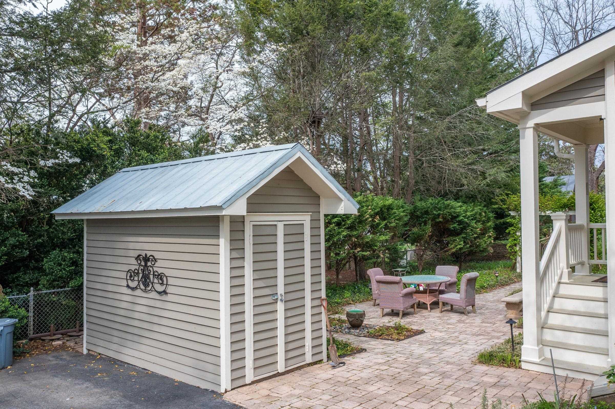 Garden shed.