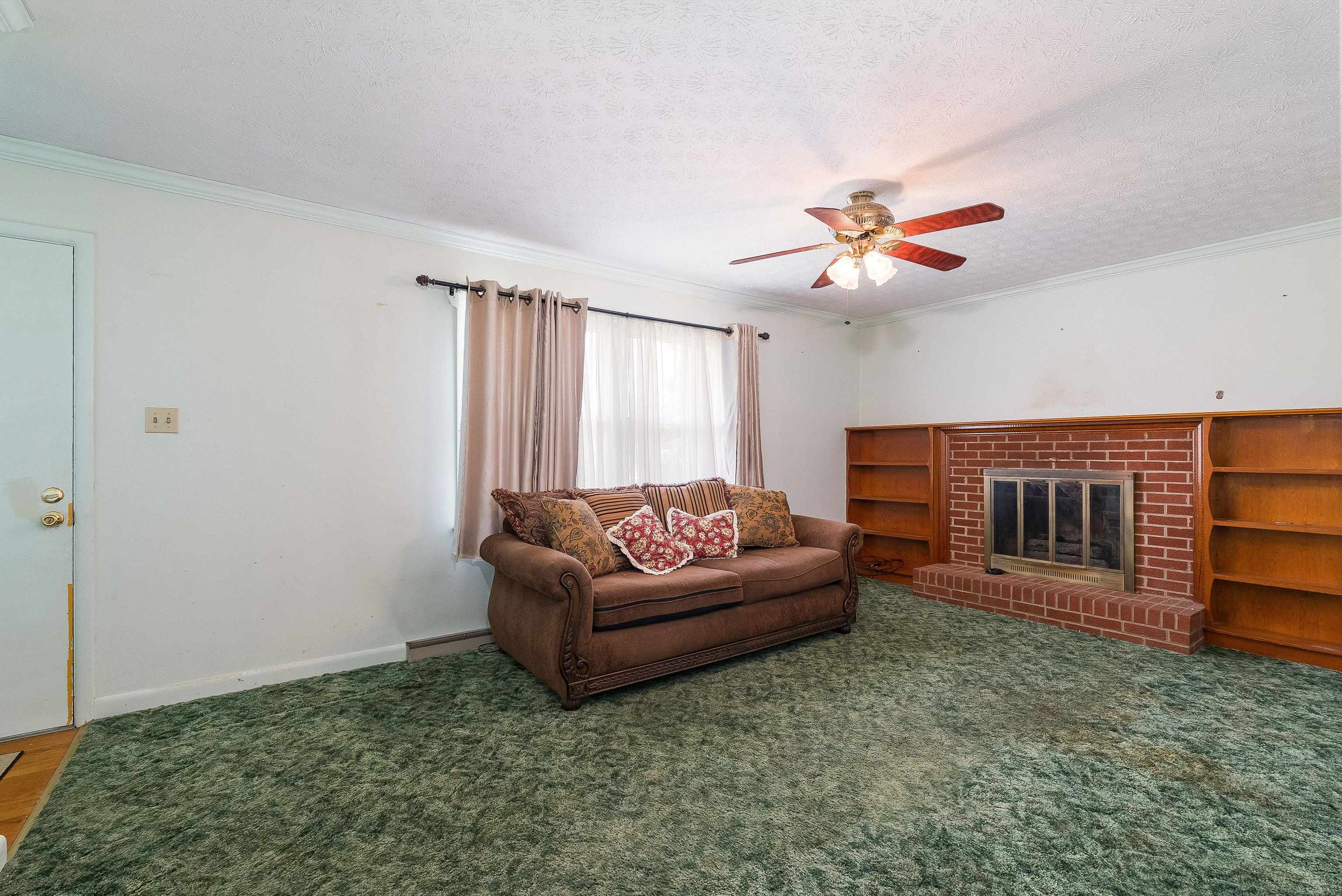 218 BROADWAY AVE, BROADWAY, Virginia 22815, 3 Bedrooms Bedrooms, ,1 BathroomBathrooms,Residential,218 BROADWAY AVE,665511 MLS # 665511