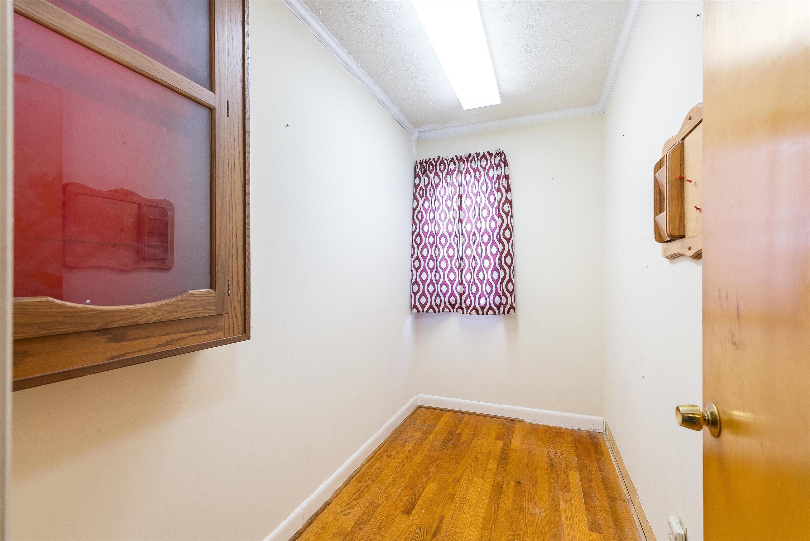 218 BROADWAY AVE, BROADWAY, Virginia 22815, 3 Bedrooms Bedrooms, ,1 BathroomBathrooms,Residential,218 BROADWAY AVE,665511 MLS # 665511