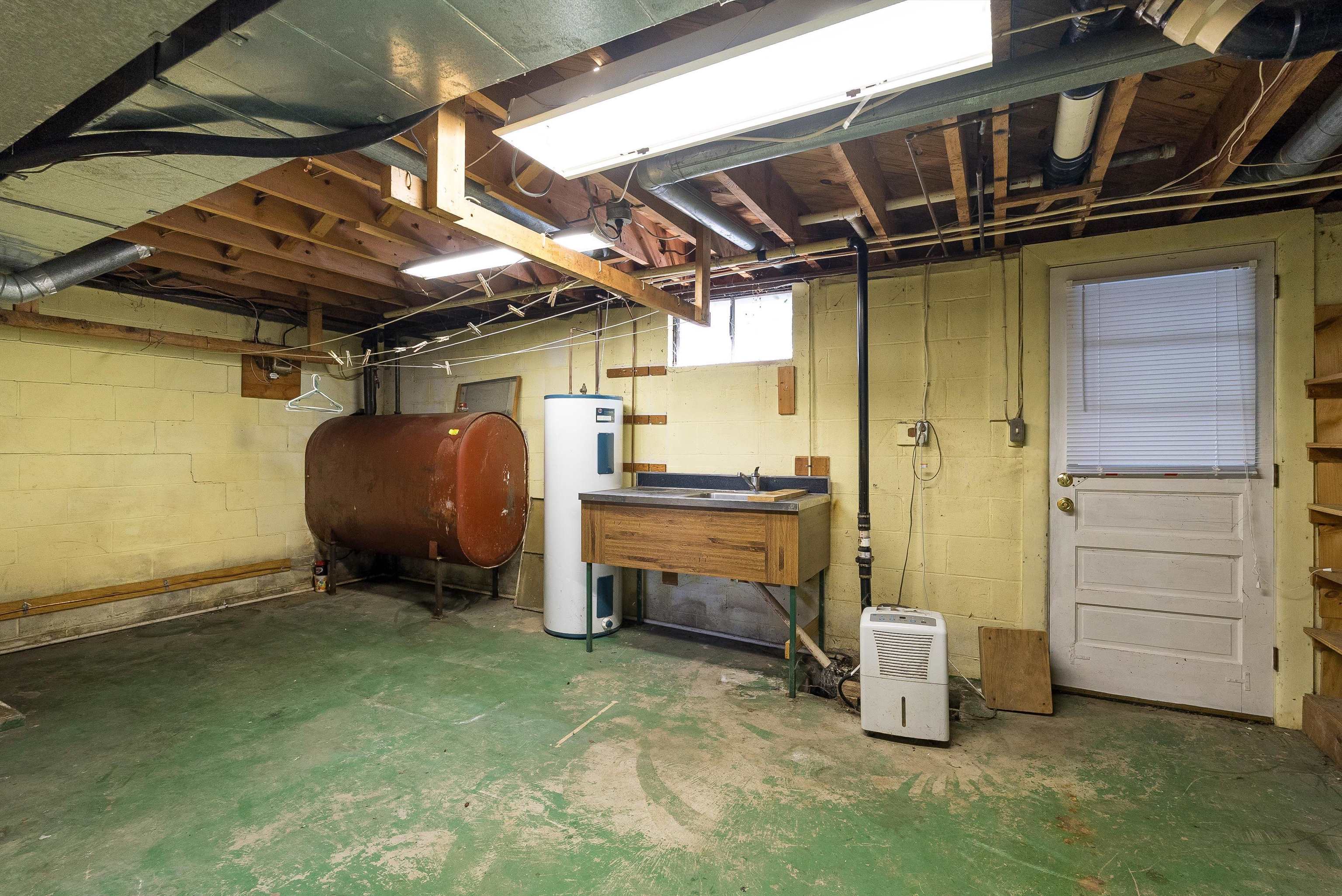 218 BROADWAY AVE, BROADWAY, Virginia 22815, 3 Bedrooms Bedrooms, ,1 BathroomBathrooms,Residential,218 BROADWAY AVE,665511 MLS # 665511