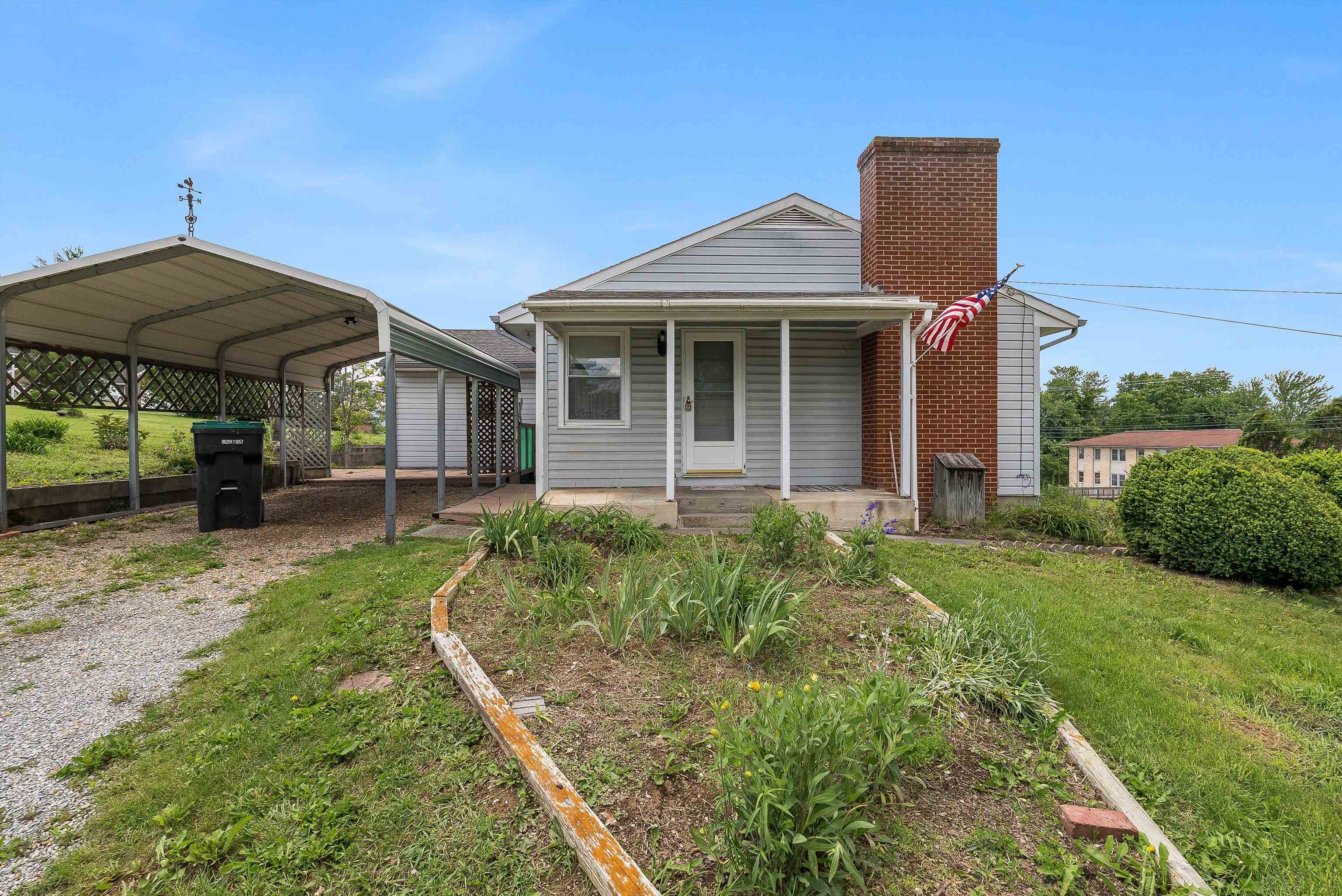 218 BROADWAY AVE, BROADWAY, Virginia 22815, 3 Bedrooms Bedrooms, ,1 BathroomBathrooms,Residential,218 BROADWAY AVE,665511 MLS # 665511