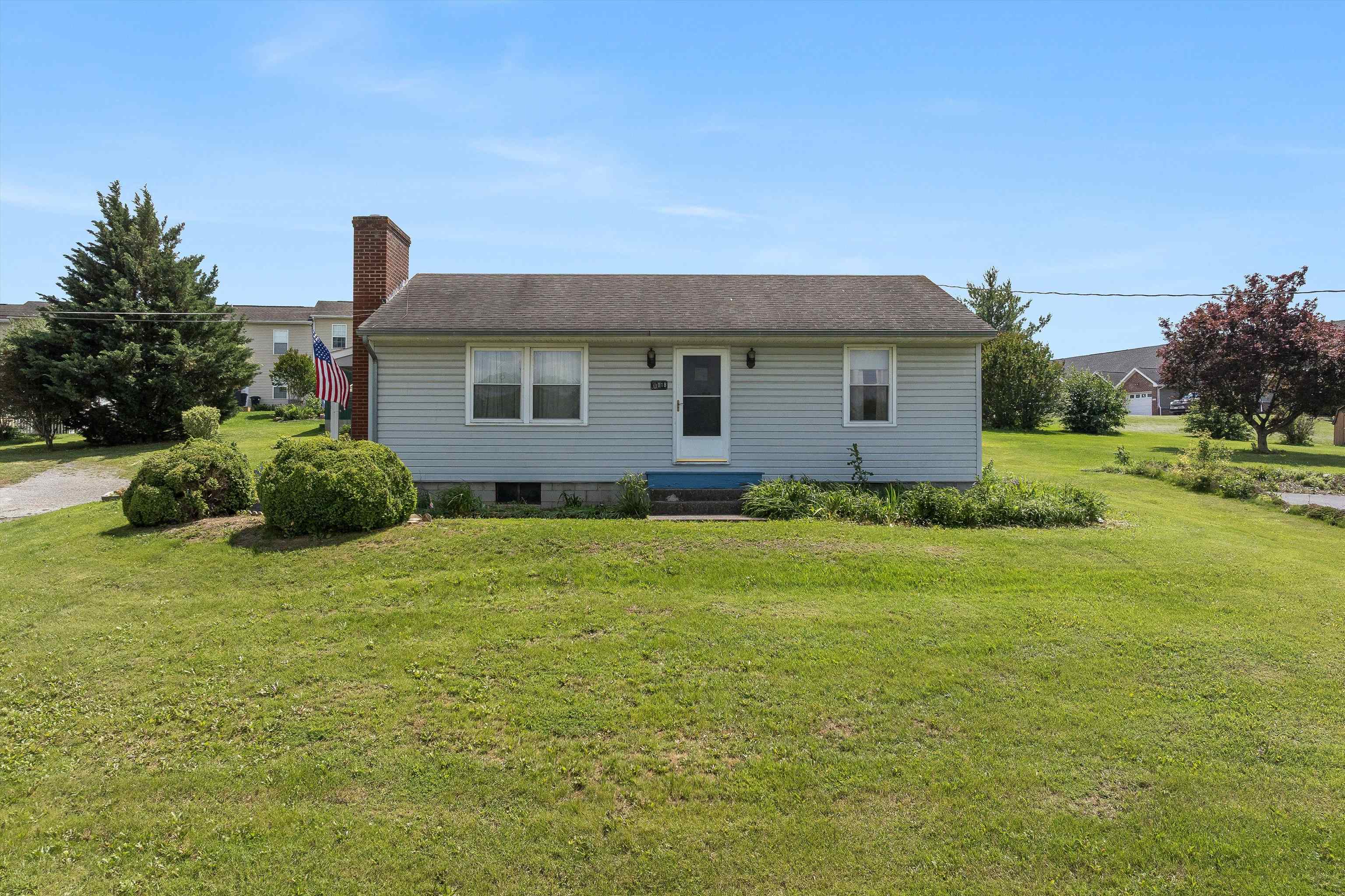 218 BROADWAY AVE, BROADWAY, Virginia 22815, 3 Bedrooms Bedrooms, ,1 BathroomBathrooms,Residential,218 BROADWAY AVE,665511 MLS # 665511