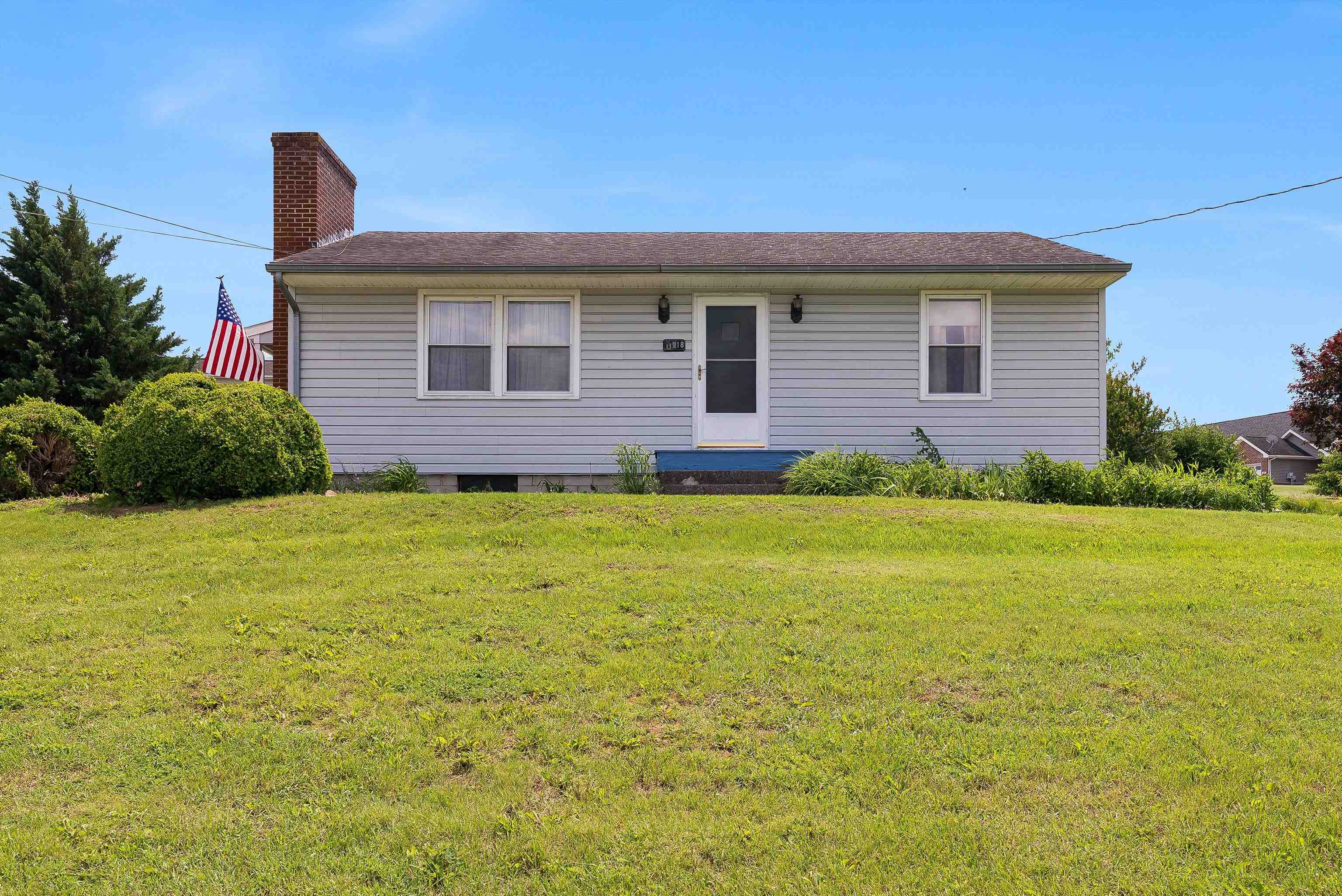 218 BROADWAY AVE, BROADWAY, Virginia 22815, 3 Bedrooms Bedrooms, ,1 BathroomBathrooms,Residential,218 BROADWAY AVE,665511 MLS # 665511