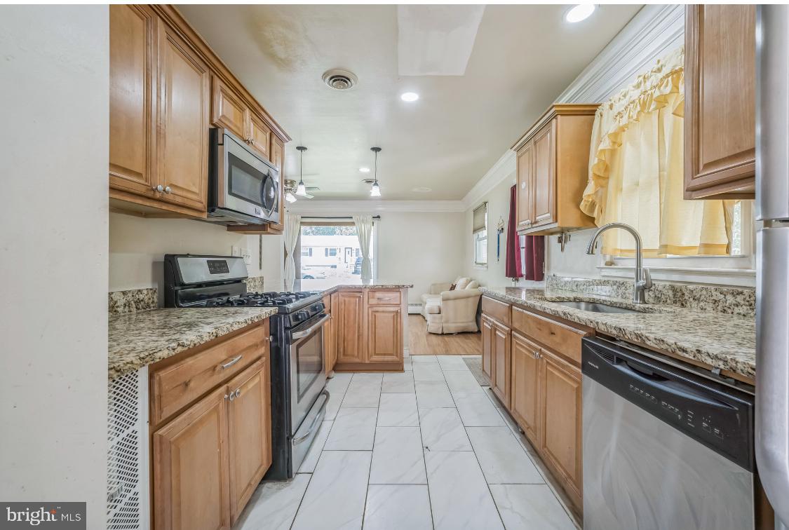 14129 RANDALL DR, WOODBRIDGE, Virginia 22191, 3 Bedrooms Bedrooms, ,2 BathroomsBathrooms,Residential,For sale,14129 RANDALL DR,VAPW2092718 MLS # VAPW2092718