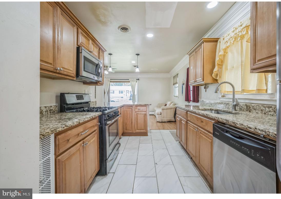 14129 RANDALL DR, WOODBRIDGE, Virginia 22191, 3 Bedrooms Bedrooms, ,2 BathroomsBathrooms,Residential,For sale,14129 RANDALL DR,VAPW2092718 MLS # VAPW2092718