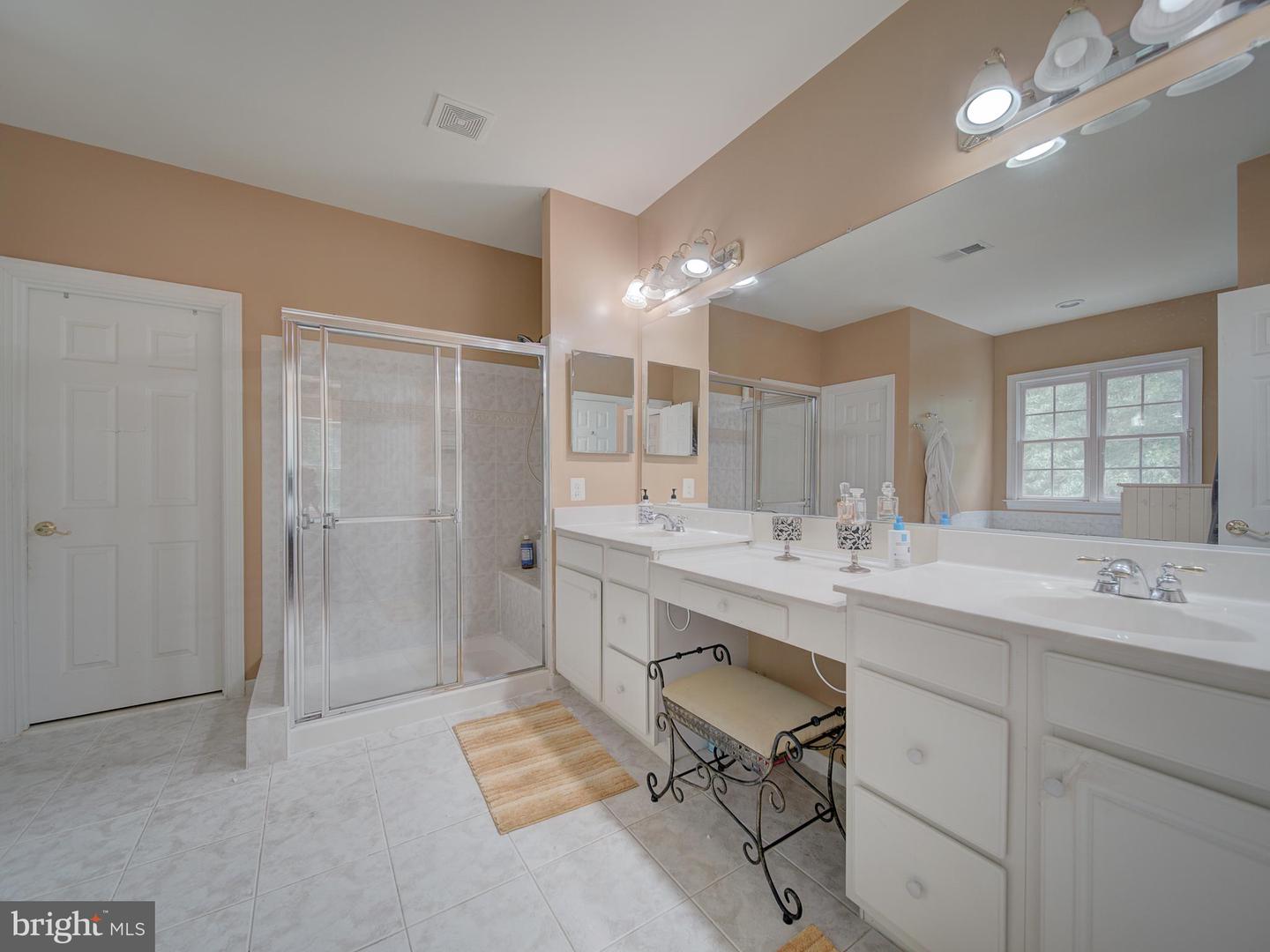9205 FOREST GREENS DR, LORTON, Virginia 22079, 5 Bedrooms Bedrooms, 24 Rooms Rooms,5 BathroomsBathrooms,Residential,For sale,9205 FOREST GREENS DR,VAFX2236490 MLS # VAFX2236490