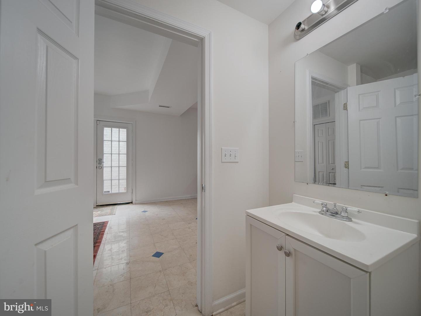 9205 FOREST GREENS DR, LORTON, Virginia 22079, 5 Bedrooms Bedrooms, 24 Rooms Rooms,5 BathroomsBathrooms,Residential,For sale,9205 FOREST GREENS DR,VAFX2236490 MLS # VAFX2236490