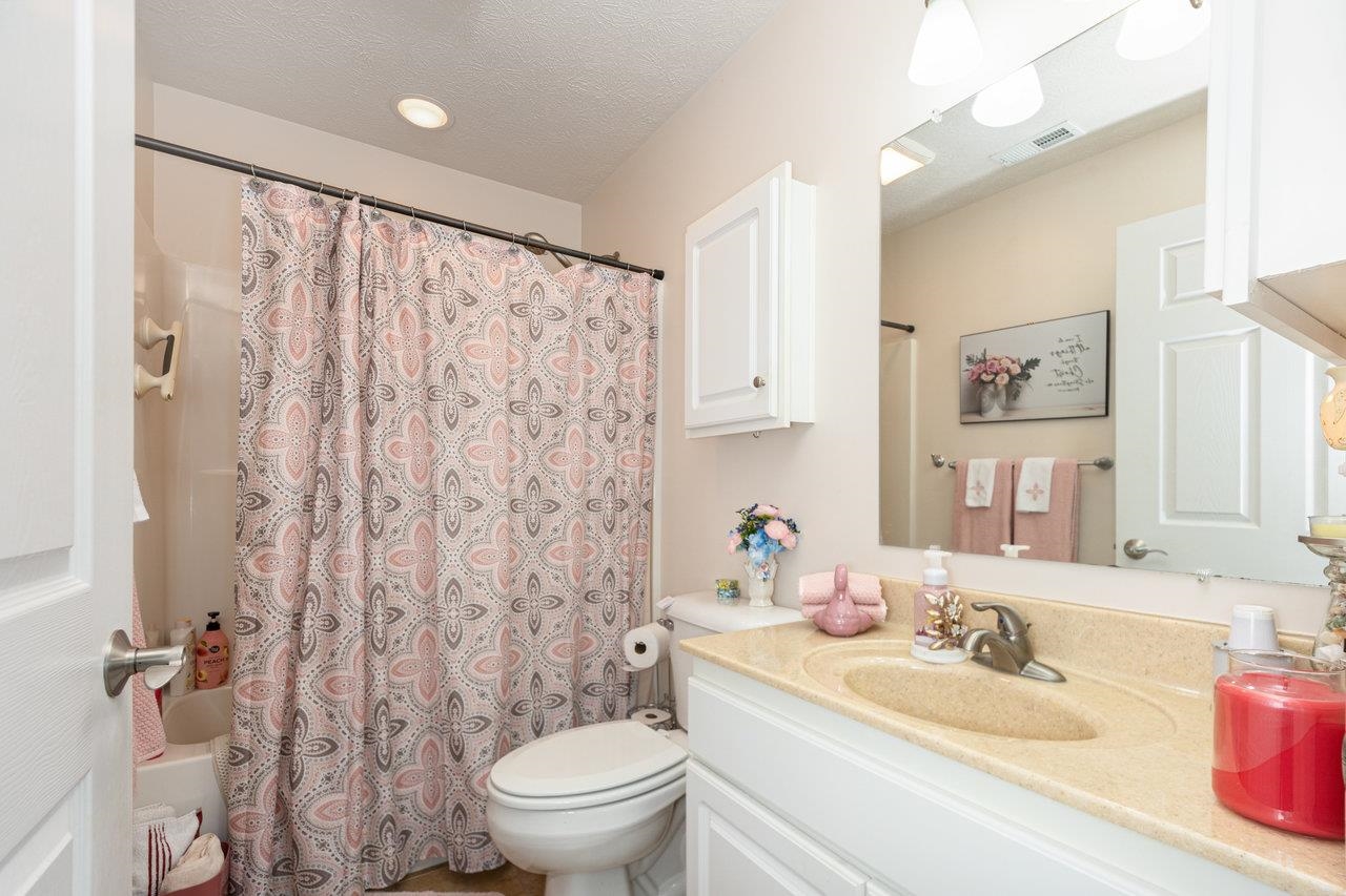 2119 FIELDALE PL, ROCKINGHAM, Virginia 22801, 3 Bedrooms Bedrooms, ,2 BathroomsBathrooms,Residential,2119 FIELDALE PL,665519 MLS # 665519