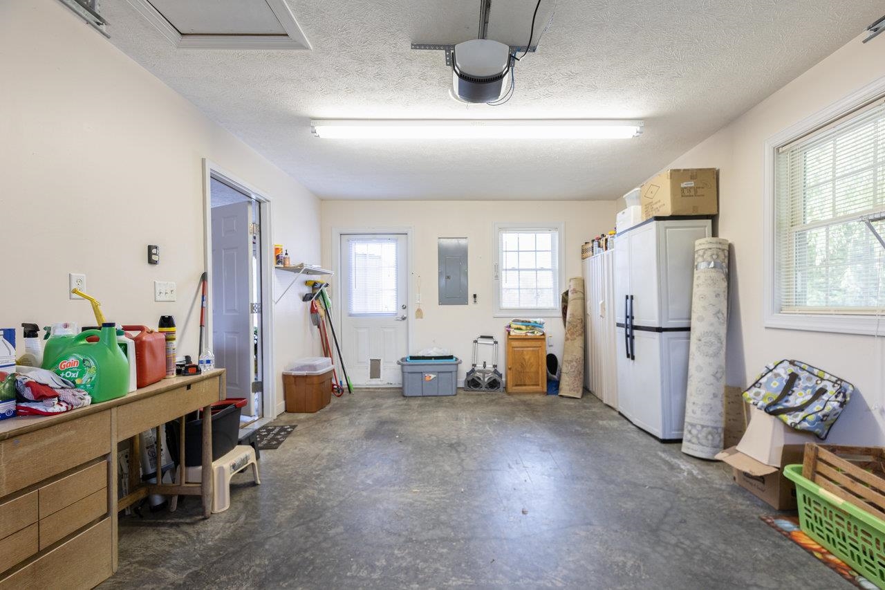 2119 FIELDALE PL, ROCKINGHAM, Virginia 22801, 3 Bedrooms Bedrooms, ,2 BathroomsBathrooms,Residential,2119 FIELDALE PL,665519 MLS # 665519