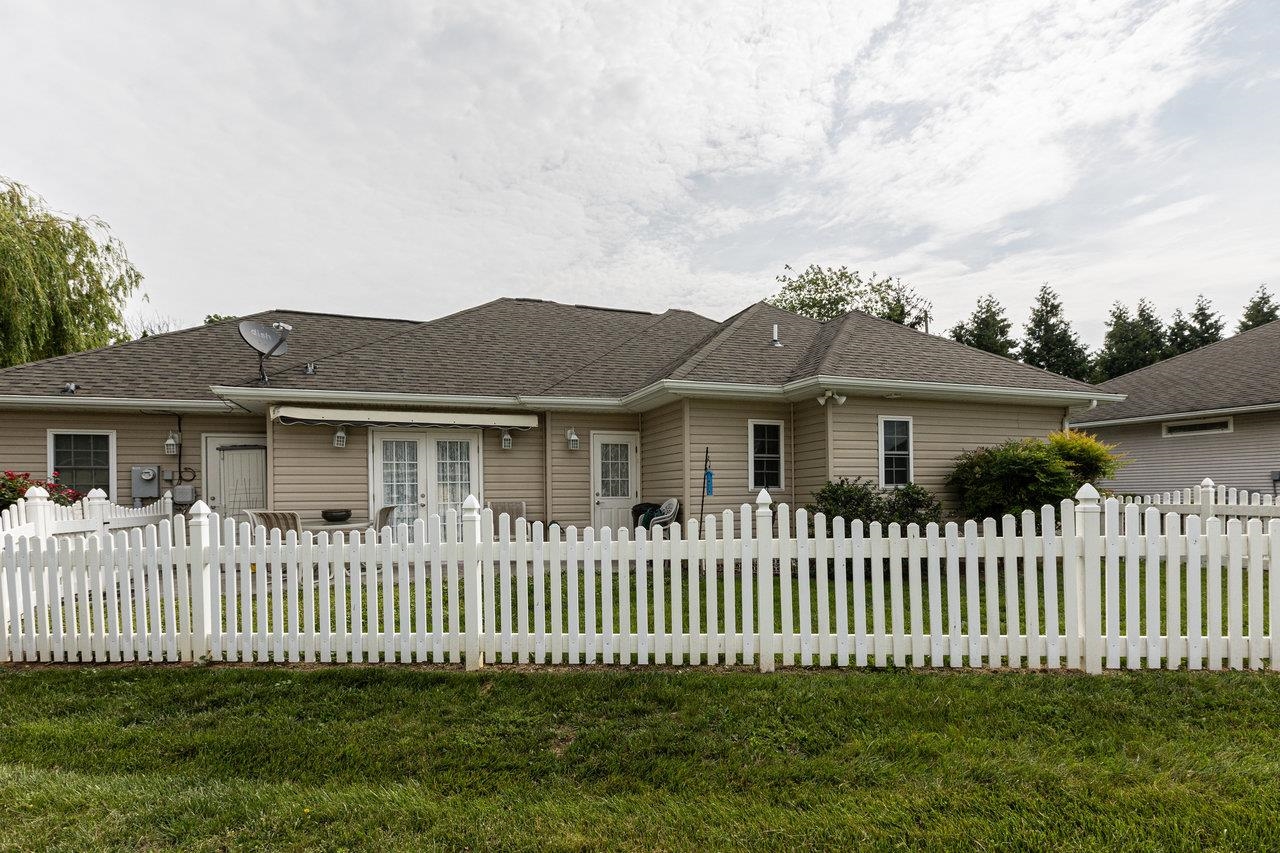 2119 FIELDALE PL, ROCKINGHAM, Virginia 22801, 3 Bedrooms Bedrooms, ,2 BathroomsBathrooms,Residential,2119 FIELDALE PL,665519 MLS # 665519