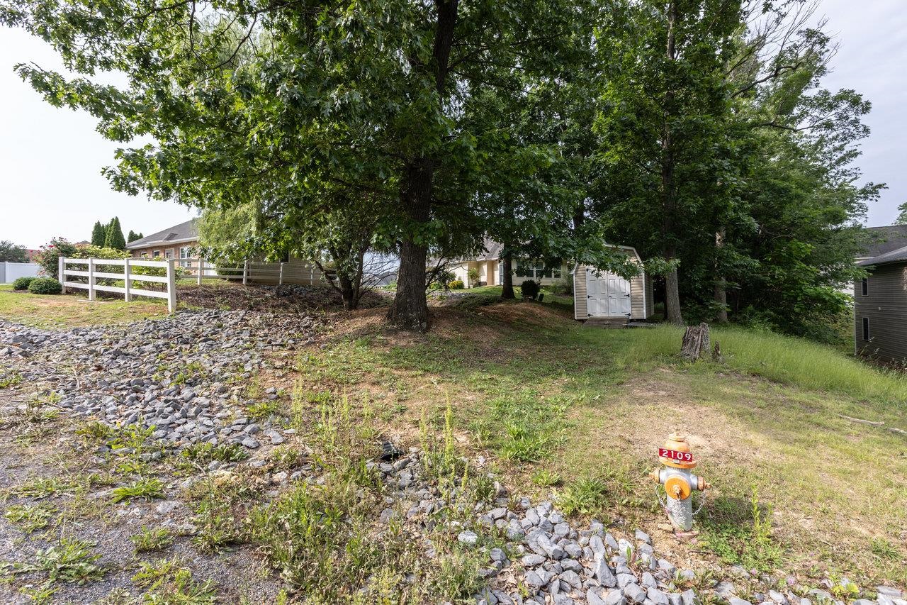 2119 FIELDALE PL, ROCKINGHAM, Virginia 22801, 3 Bedrooms Bedrooms, ,2 BathroomsBathrooms,Residential,2119 FIELDALE PL,665519 MLS # 665519