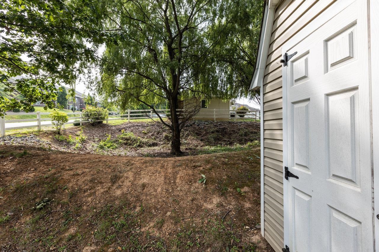 2119 FIELDALE PL, ROCKINGHAM, Virginia 22801, 3 Bedrooms Bedrooms, ,2 BathroomsBathrooms,Residential,2119 FIELDALE PL,665519 MLS # 665519