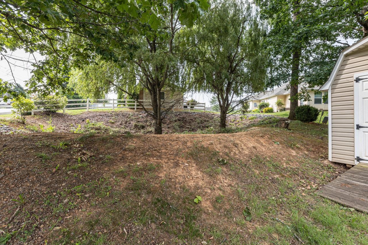 2119 FIELDALE PL, ROCKINGHAM, Virginia 22801, 3 Bedrooms Bedrooms, ,2 BathroomsBathrooms,Residential,2119 FIELDALE PL,665519 MLS # 665519
