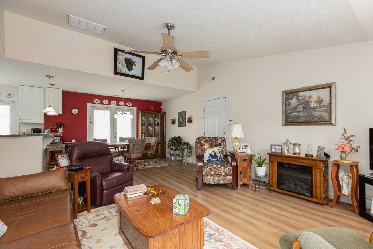 2119 FIELDALE PL, ROCKINGHAM, Virginia 22801, 3 Bedrooms Bedrooms, ,2 BathroomsBathrooms,Residential,2119 FIELDALE PL,665519 MLS # 665519