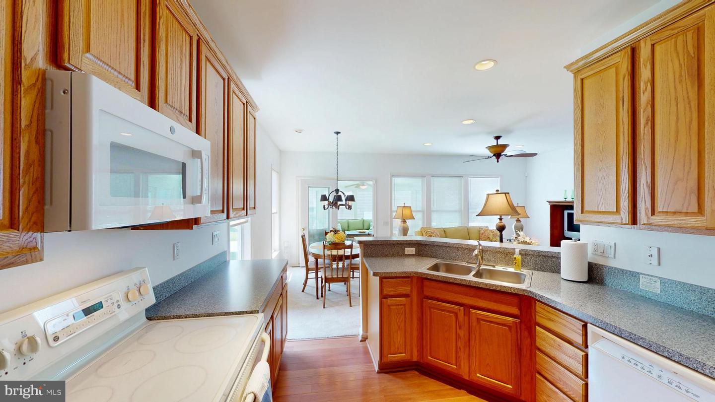 34 DAYTON CIR, FREDERICKSBURG, Virginia 22406, 3 Bedrooms Bedrooms, 7 Rooms Rooms,3 BathroomsBathrooms,Residential,For sale,34 DAYTON CIR,VAST2038352 MLS # VAST2038352