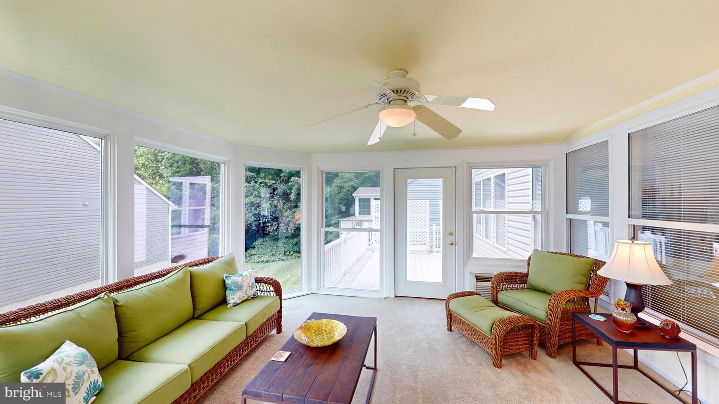 34 DAYTON CIR, FREDERICKSBURG, Virginia 22406, 3 Bedrooms Bedrooms, 7 Rooms Rooms,3 BathroomsBathrooms,Residential,For sale,34 DAYTON CIR,VAST2038352 MLS # VAST2038352