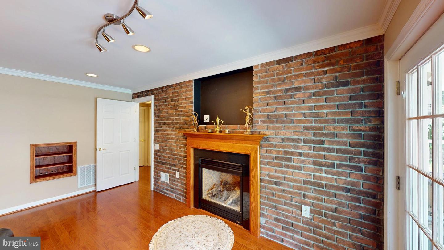 34 DAYTON CIR, FREDERICKSBURG, Virginia 22406, 3 Bedrooms Bedrooms, 7 Rooms Rooms,3 BathroomsBathrooms,Residential,For sale,34 DAYTON CIR,VAST2038352 MLS # VAST2038352