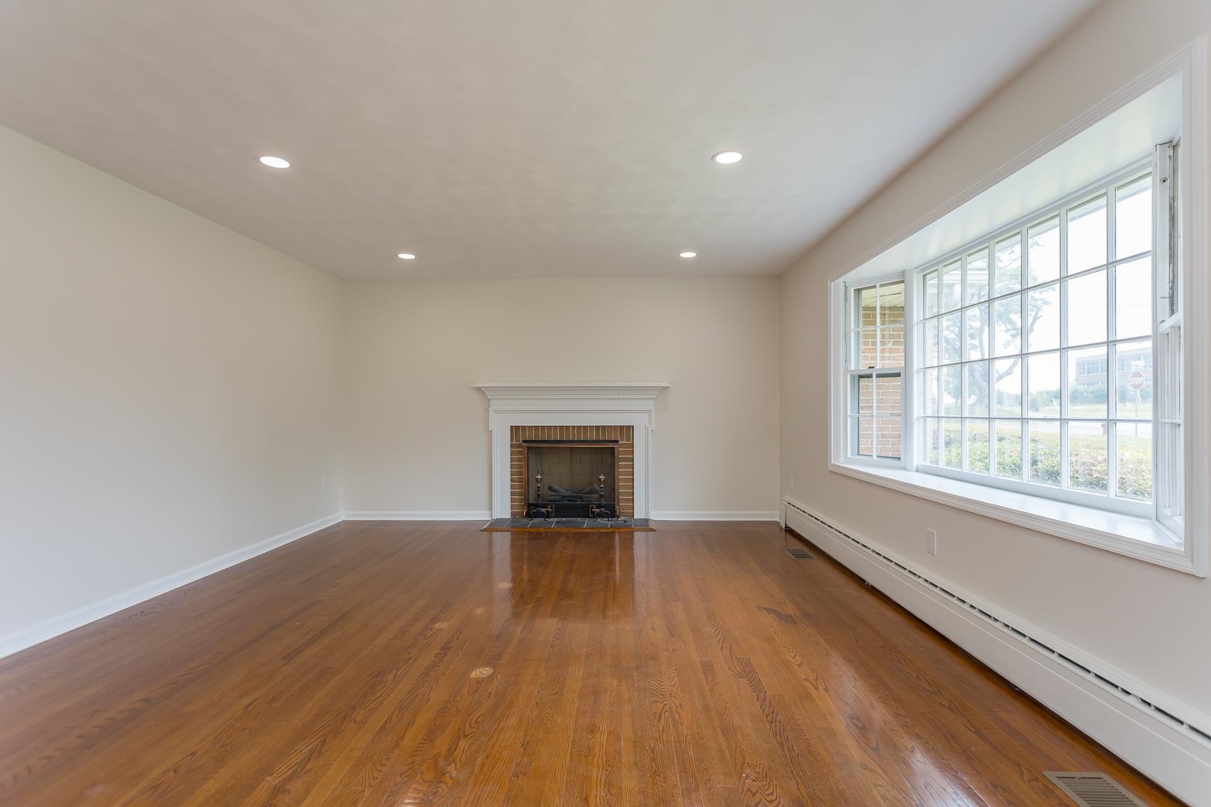 1002 COALTER ST, STAUNTON, Virginia 24401, 3 Bedrooms Bedrooms, ,2 BathroomsBathrooms,Residential,1002 COALTER ST,665541 MLS # 665541