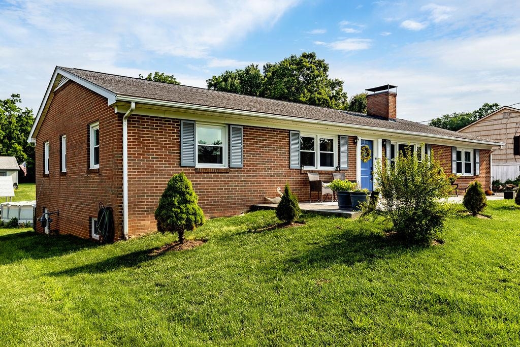 54 LEA DR, FISHERSVILLE, Virginia 22939, 3 Bedrooms Bedrooms, ,1 BathroomBathrooms,Residential,Modern Farm House Vibe-Desirable Established Neigh,54 LEA DR,665542 MLS # 665542